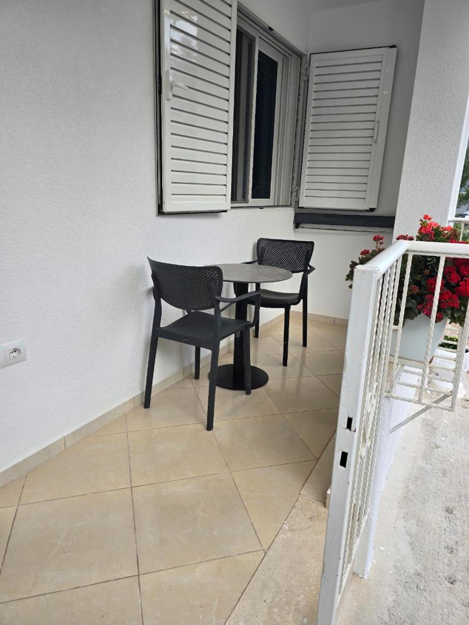 Aila Apartment Saranda Extérieur photo