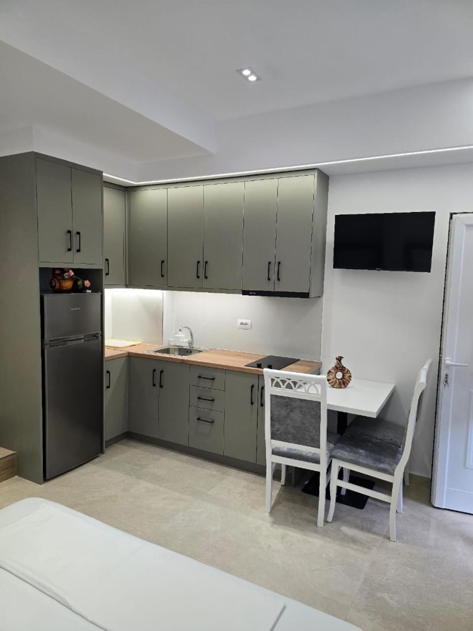 Aila Apartment Saranda Extérieur photo