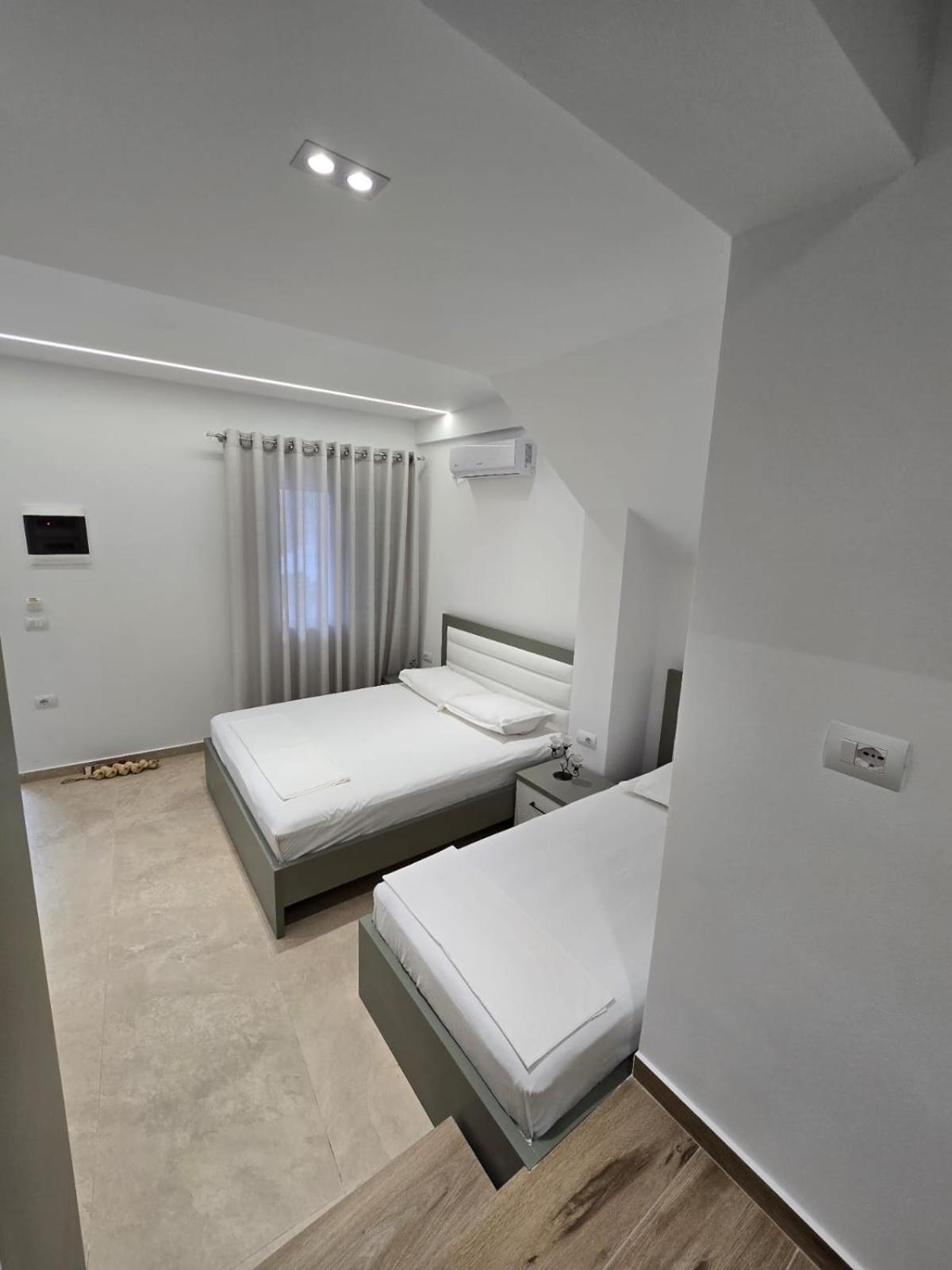 Aila Apartment Saranda Extérieur photo